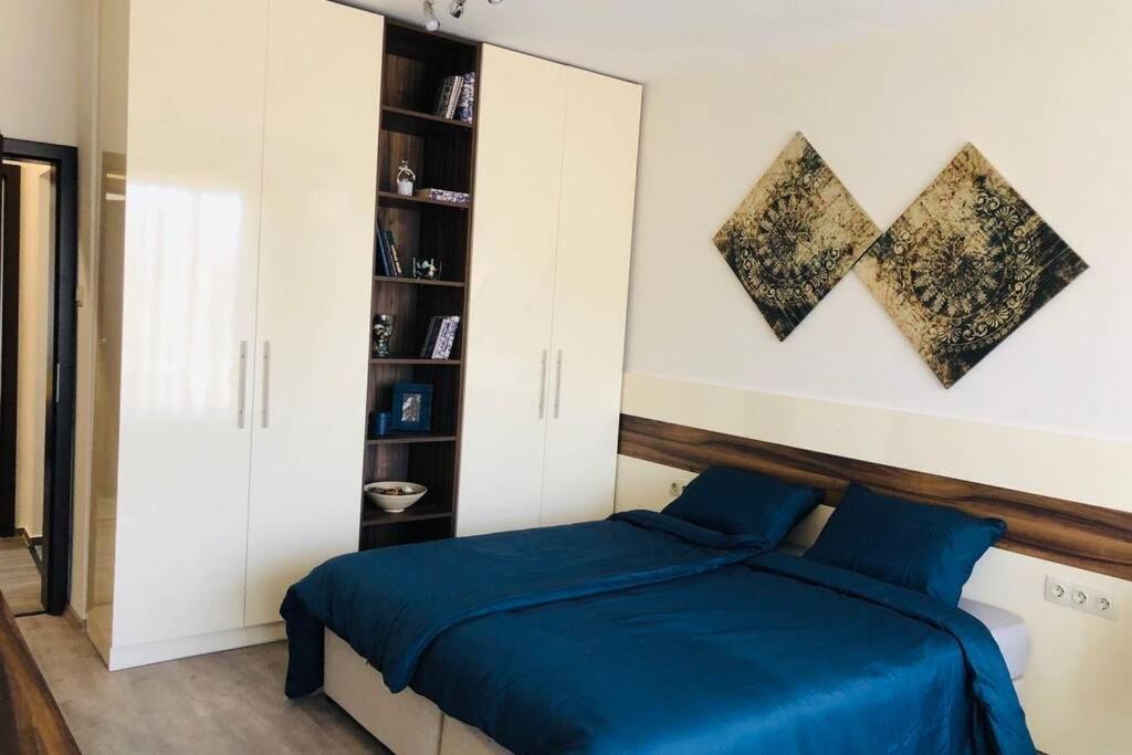 Lovely 3-Bedroom Apartment For 7 Ppl At The Centre Varna Bagian luar foto