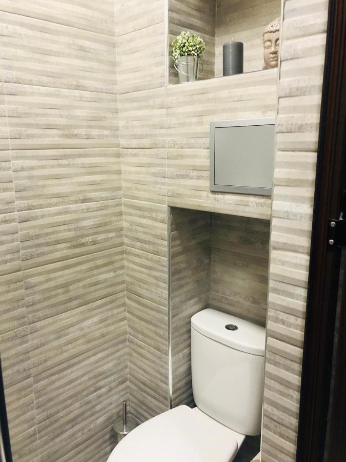 Lovely 3-Bedroom Apartment For 7 Ppl At The Centre Varna Bagian luar foto